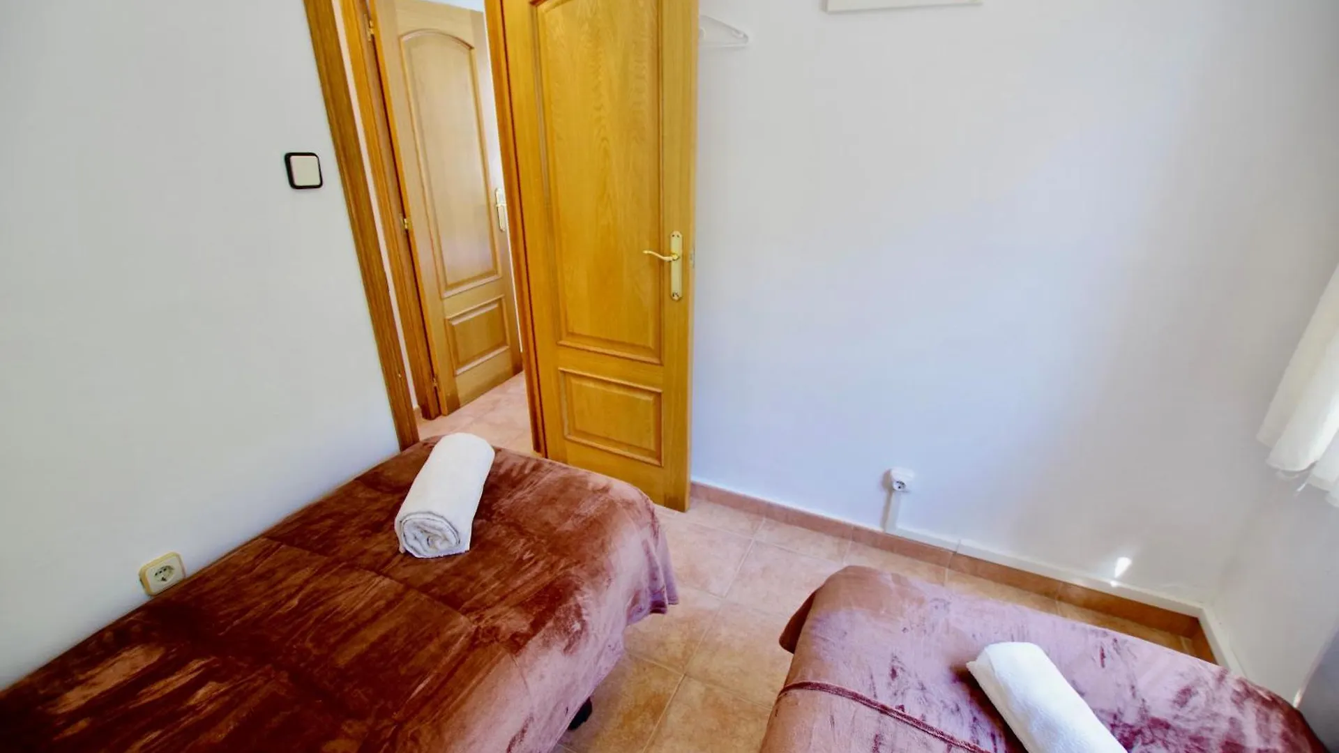 V&V Lloret- Villa Roser Vidreres