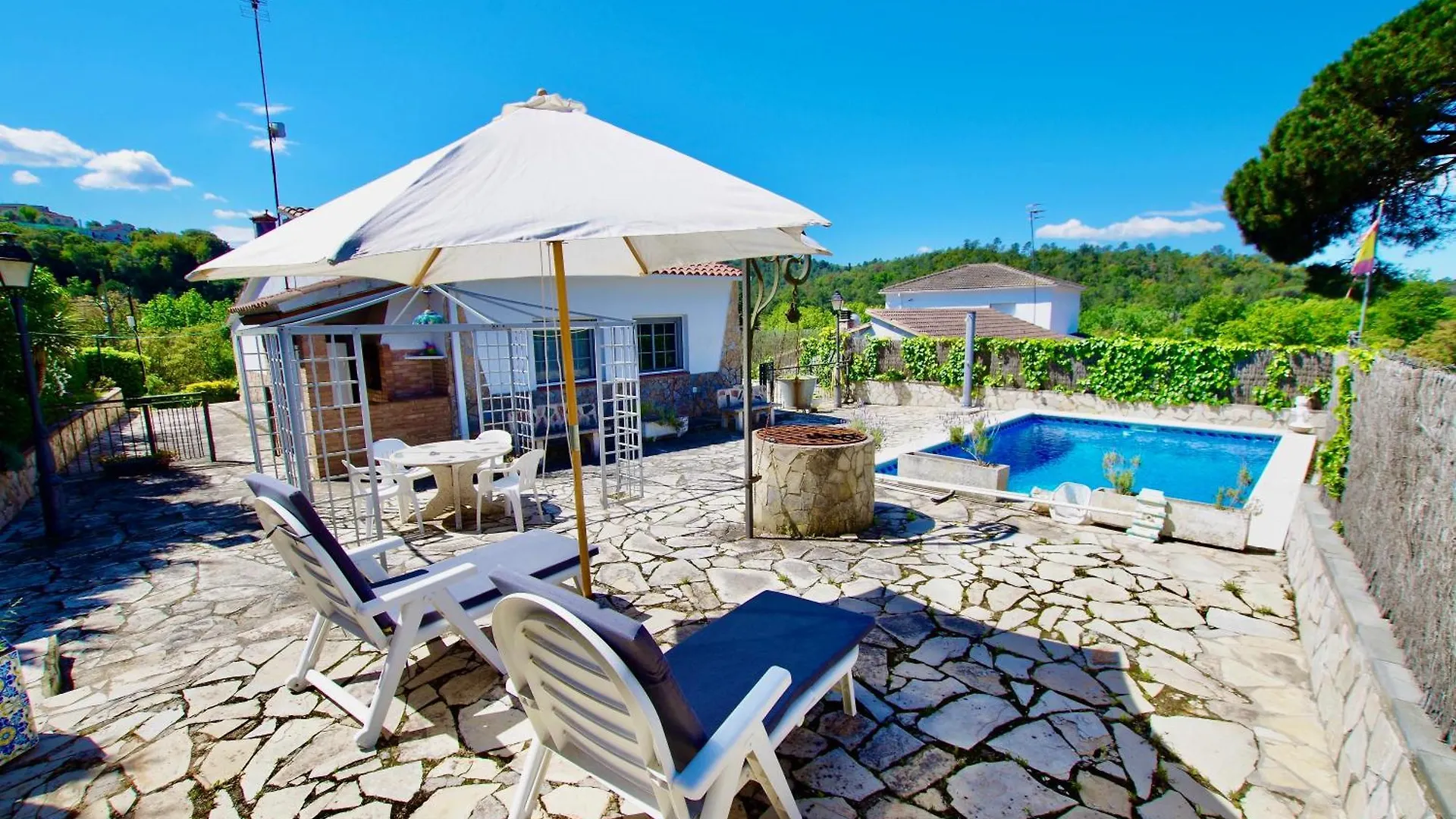 V&V Lloret- Villa Roser Vidreres