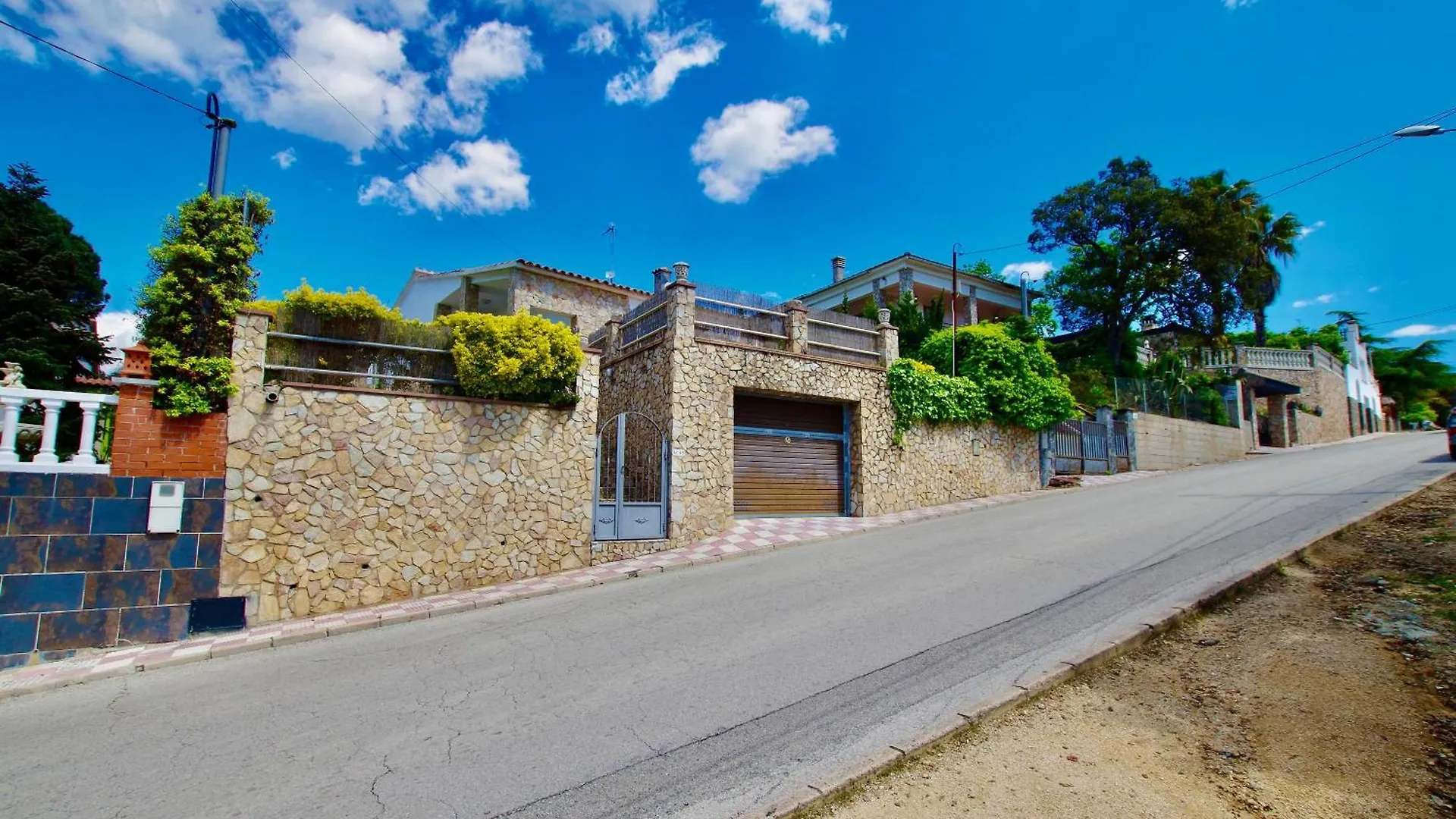 V&V Lloret- Villa Roser Vidreres