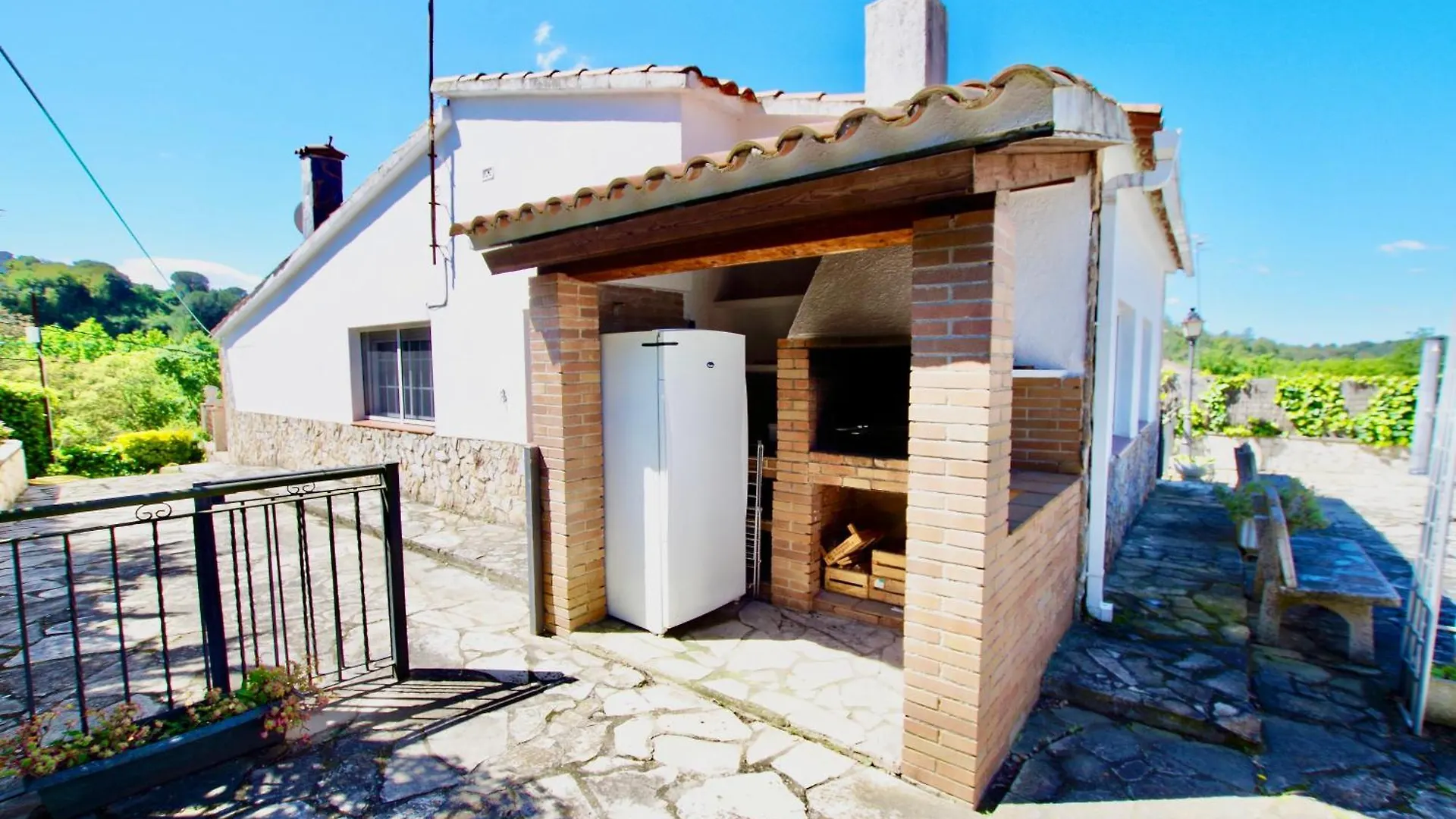 V&V Lloret- Villa Roser Vidreres