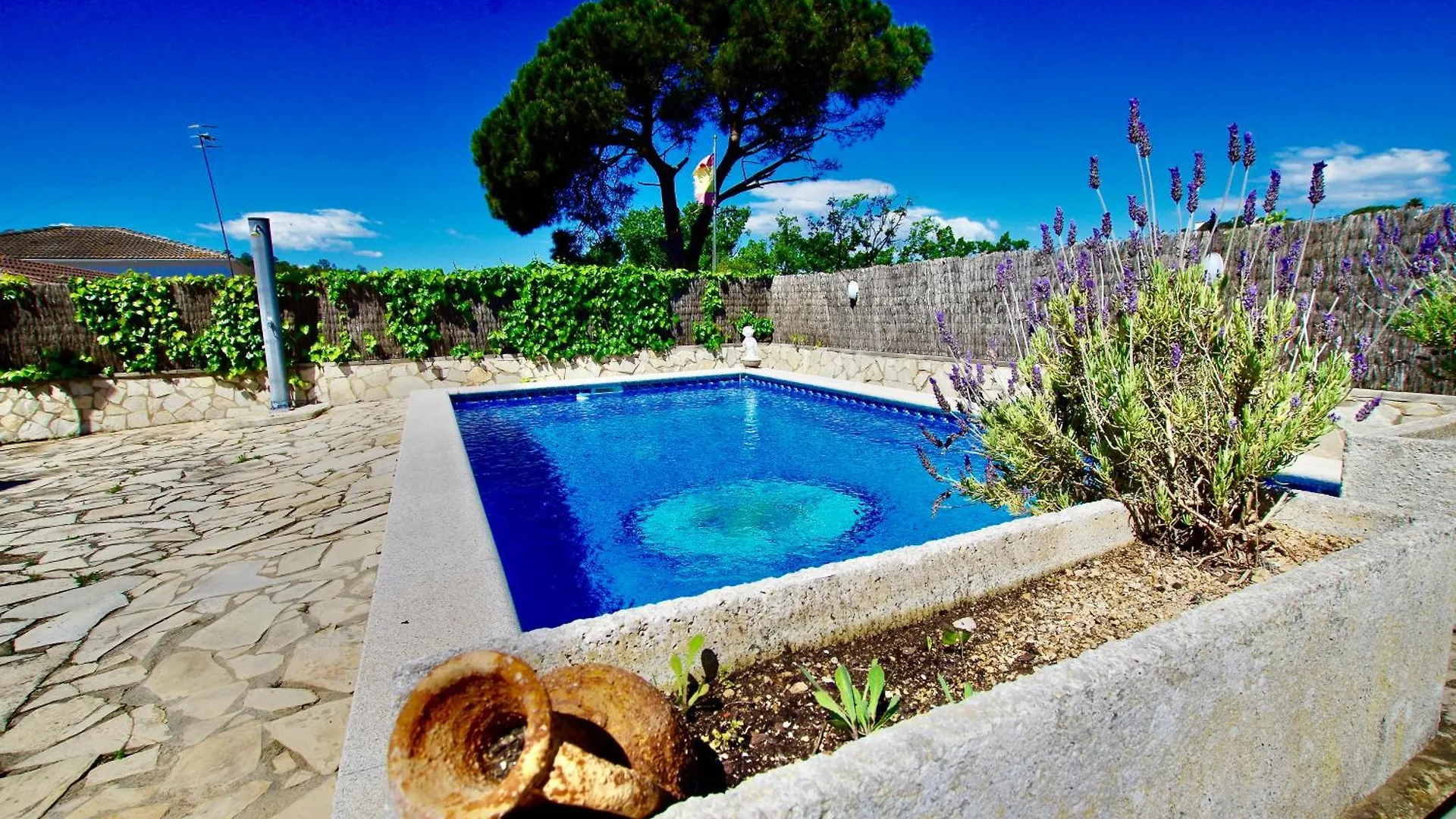 V&V Lloret- Villa Roser Vidreres